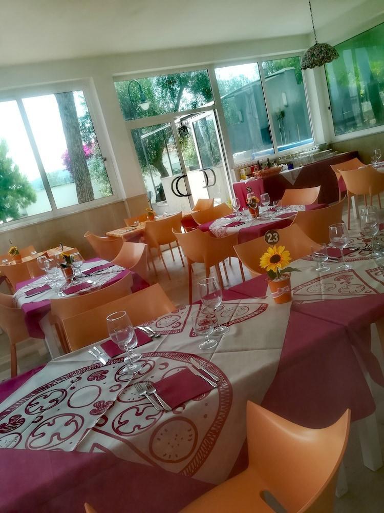Villaggio Hotel Ripa Rodi Garganico Eksteriør billede